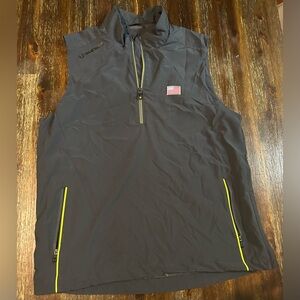 Sunice Men's Golf Kiefer Windwear Vest M
NWOT